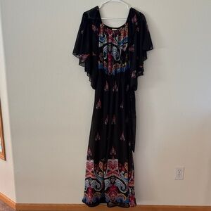 Chic Black and Red Maxi Dress